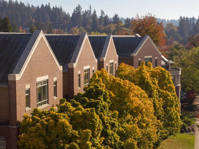 UO’s Eugene campus during fall.
