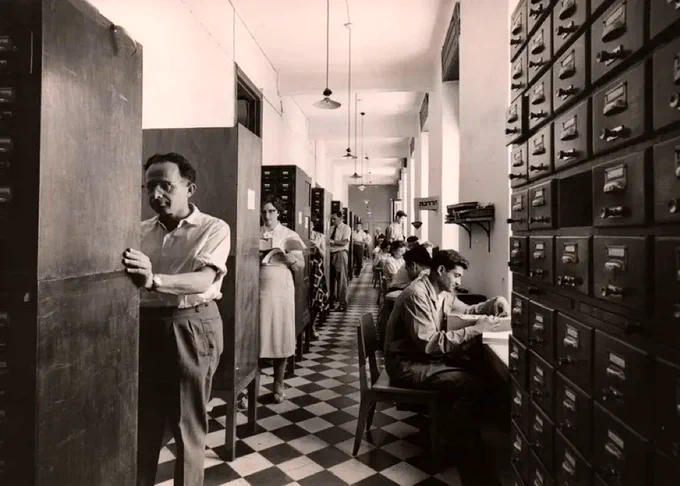Cataloguers at the Hebrew University Library. Photo: NLI archive.