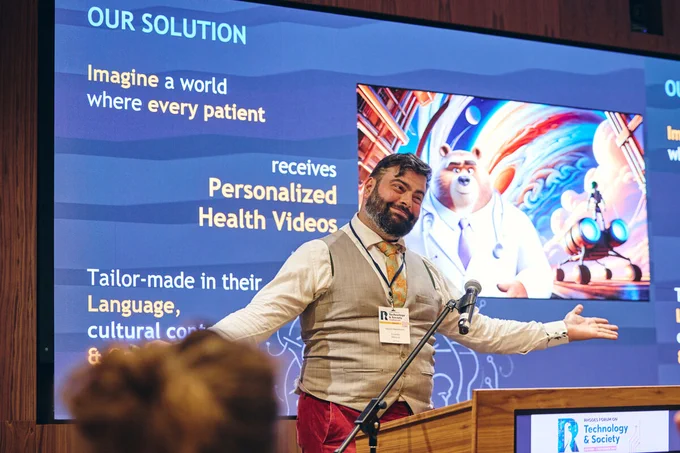 Innovation Challenge Winner Qusai Hammouri presenting his project