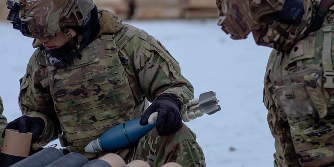 Soldiers with 1-5 IN conduct Mortar Training and Evaluation Program (MORTEP) in the Yukon Training Area (YTA)