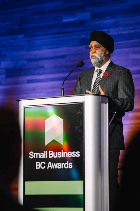 Minister Sajjan speaks to audience at the annual Small Business BC Awards, announcing $2.7M in funding for BC small businesses.