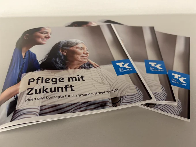 Broschüre TK-#Pflegedossier: #PflegemitZukunft - Ideen und Konzepte für ein gesundes Arbeitsumfeld