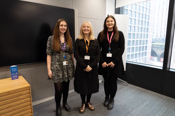 Tracy Brabin, the Mayor of West Yorkshire stood in a group picture smiling with two female Sky employees