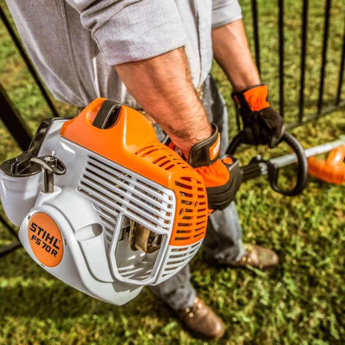 Powerful and Versatile: Our Review of the Husqvarna 330iKL Combi Trimmer – Edger