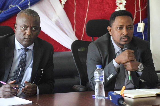 Bonga University has celebrated remarkable achievements across agriculture, healthcare, and education by recognizing excellence with prestigious awards. In the agricultural sector, 14 districts that excelled in development initiatives were each rewarded with a high-value Holstein bull, worth 260,000 birr, to enhance livestock breeding and productivity. Similarly, 14 districts that performed outstandingly in healthcare services were presented with state-of-the-art Core i7 laptops, aimed at improving digital health solutions and administrative efficiency. Furthermore, 22 top-performing students from across all zones, who achieved exceptional results in the secondary school leaving examinations, were also awarded Core i7 laptops to support their academic and professional pursuits. These awards reflect Bonga University’s commitment to fostering progress and innovation across critical sectors while motivating communities and individuals to strive for excellence.