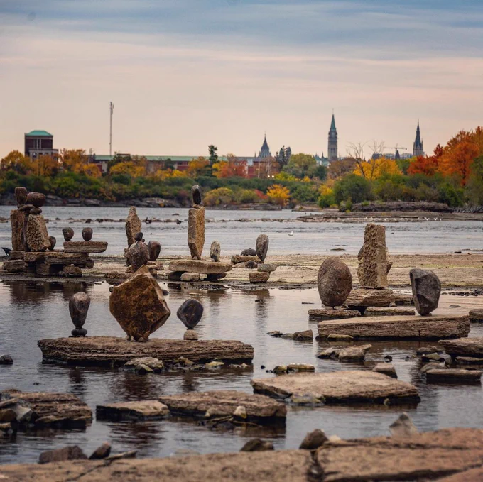 Balanced rock sculptures at Remic Rapids
