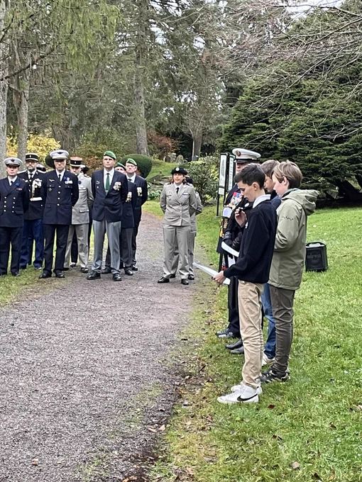 Remembrance Day ceremonies / cérémonies du Jour du souvenir