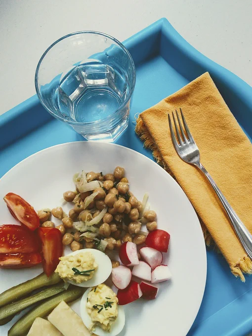 A healthy school lunch 