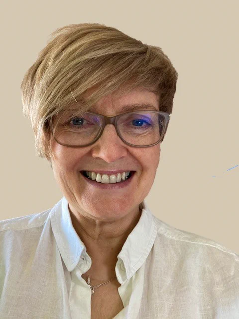 Dr Trish Holch