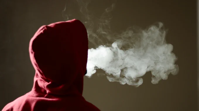 Are you bored? Boredom, relaxation & experimentation are among the top reasons teens vape. "Vaping has become the primary way that adolescents use nicotine," said @umisr researcher Megan Patrick. 
HERE: https://news.umich.edu/boredom-relaxation-and-experimentation-are-among-top-reasons-teens-vape/