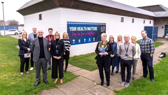 Shona Robison MSP visiting Chest Heart & Stroke Scotland's Tayside Health Defence Hub in Douglas, Dundee.