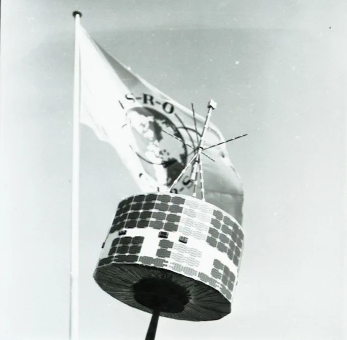 ESRO flag and HEOS-A model