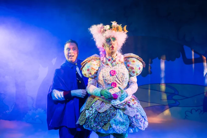 Aladdin at Paisley Arts Centre

-

Sponsored by Future Paisley
In Association with OneRen
Written and directed by Andy McGregor⠀
Original Music: Alan Orr⠀
Set & Costume Design: Fraser Lappin