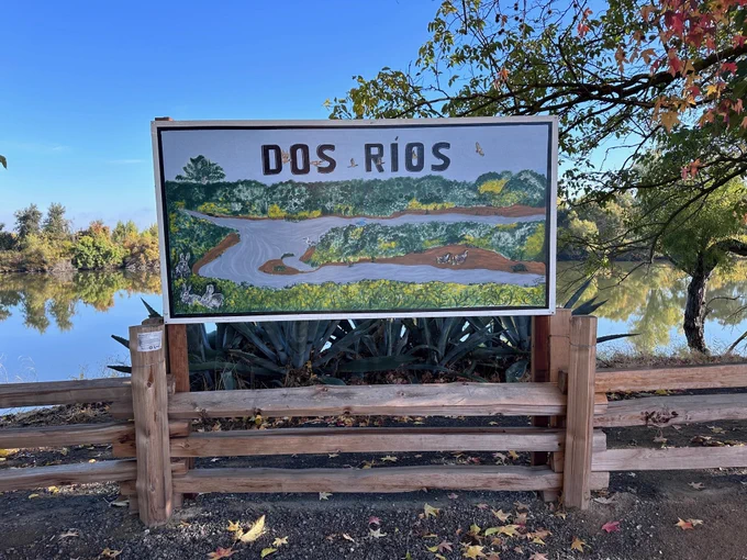 Dos Rios Park Sign.