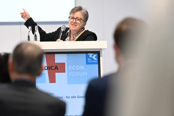 Prof. Anke Hinney beim MedicaEconForum