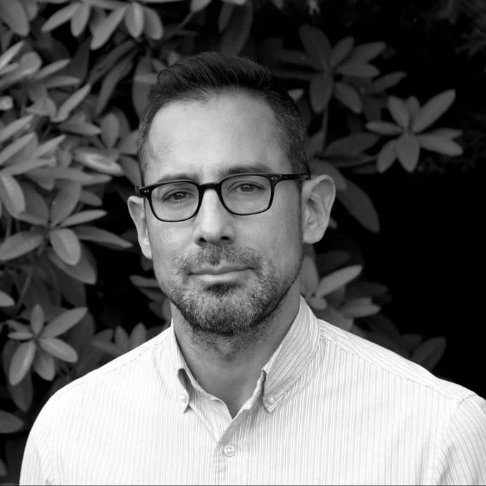 Photo of Randall Mann.