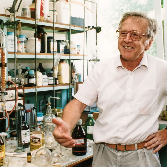 Mieczysław Mąkosza 1998 · photo courtesy himself