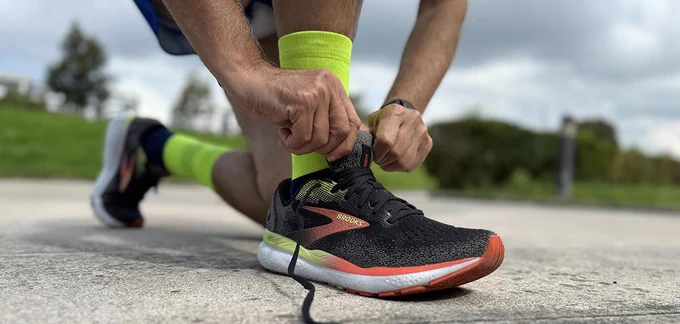 Las 8 mejores zapatillas para correr con pies cavos en 2024