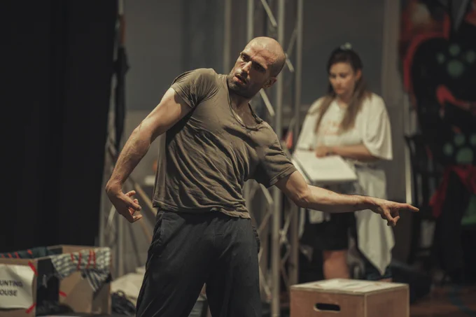 Malik Ibheis in rehearsal
