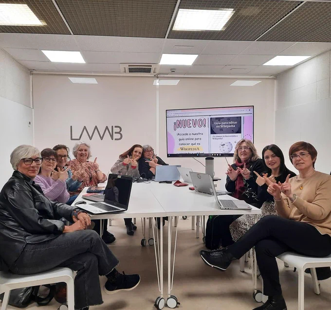 Asistentes a la reunión de WikiAragón de noviembre 2024.