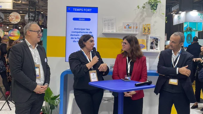 Salon des Maires 2024 - France Travail intervient sur le stand de Google France