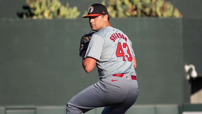Right-handed pitcher Matt Svanson prepares to throw a pitch in an Arizona Fall League game.