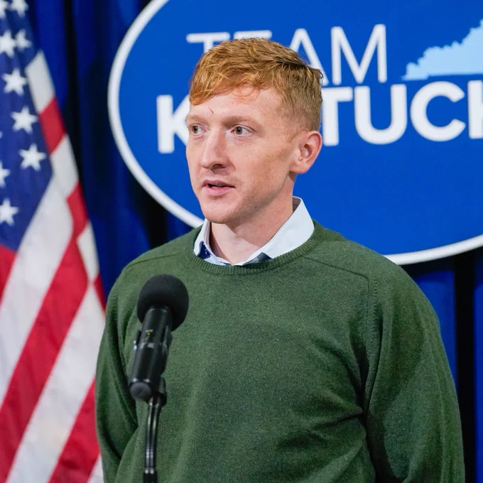 An image of Tyler Childers speaking.