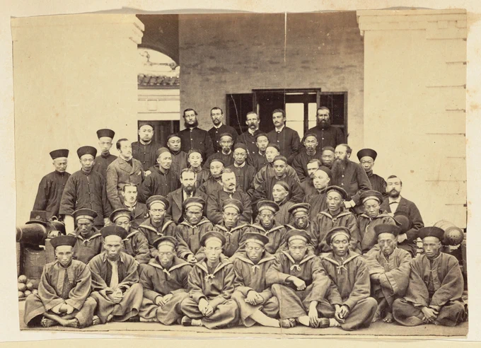 Customs staff at Ningpo c. 1876 © President and Fellows of Harvard College