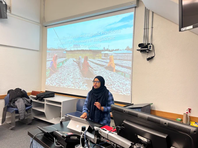 Safina Naznin presenting her research findings