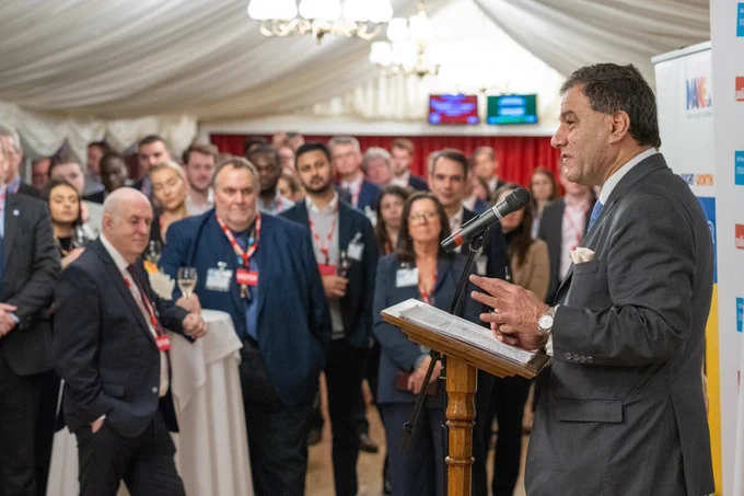 Lord Bilimoria addresses the audience.