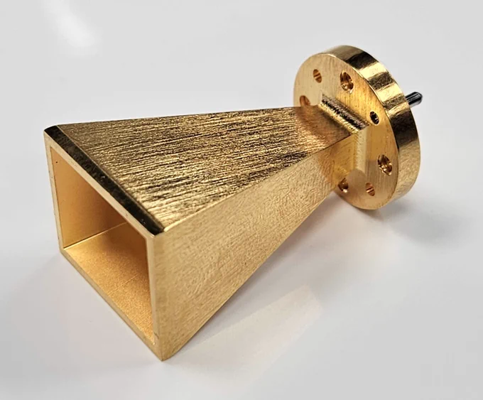 Aaronia Microwave Horn Antenna (60-90GHz) with WR12 waveguide connector
