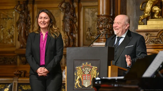 Prof. Aktas (links im Bild) und Prof. Käs (rechts im Bild)