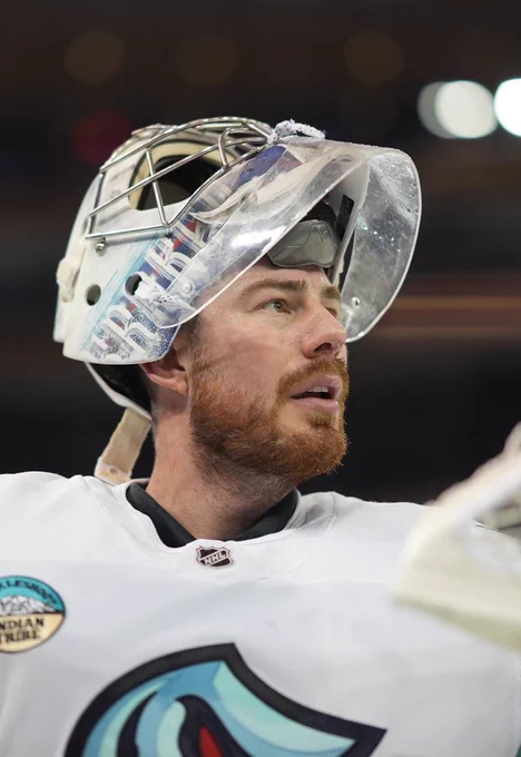 Photo of Philipp Grubauer