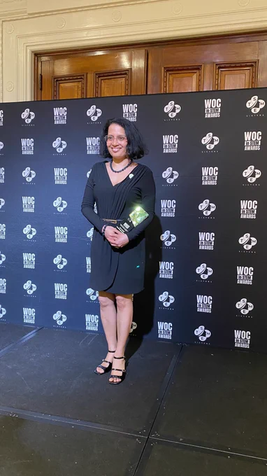 Dr. Sevvandi Kandanaarachchi with her award. 