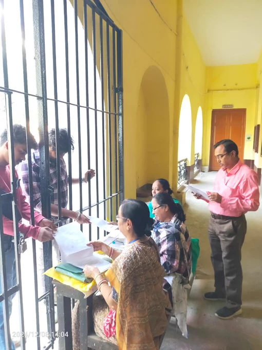 Glimpses of special campaign day activities of SSR -2025 at polling station of Sanskrit Collegiate School & City College under 165 Jorasanko AC of North Kolkata District, West Bengal.
#SSR2025 #GoRegister #BLO
