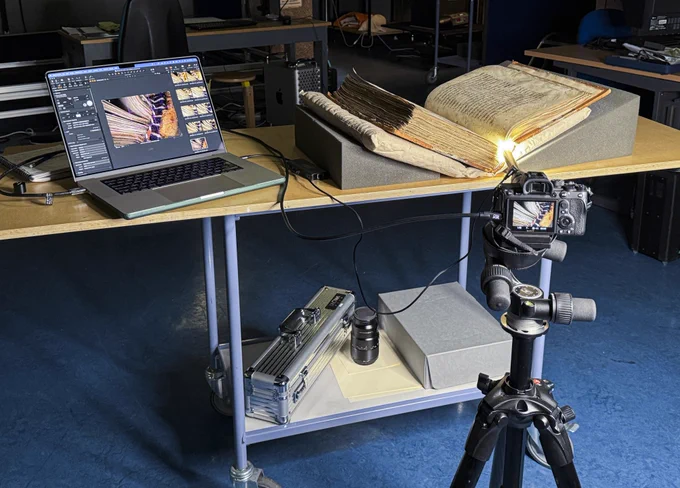 Cambridge University Library's Cultural Heritage Imaging Laboratory (CHIL) using macro photography to uncover details of the binding of a 15th-century Jewish prayer book