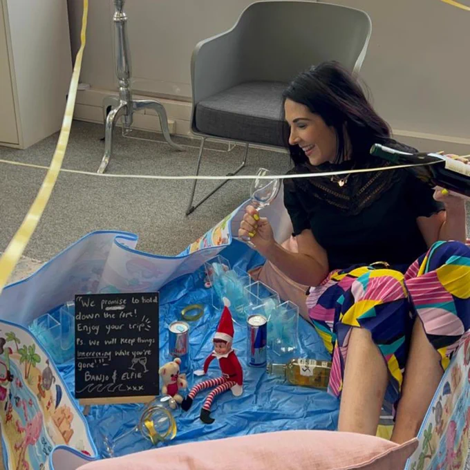 Banjo and Elfie are making sure Amanda can travel stress-free! 🌟 Before heading off, they set up a mini pool party to celebrate, but not before promising to hold down the fort in the office while she is away. 💼🔥 We have full confidence they’ll keep things running smoothly (with some fun breaks along the way, of course). 😜  Safe travels, [Boss's Name], we’ve got it from here! 🌴 - Banjo and Elfie   #BabyYumYum #BYY #Elfontheshelf #elf #Banjo ##HoldingDownTheFort #WorkdayFun