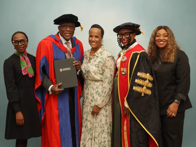 Chancellor Dr Robert Jones and his honorary Doctor of the University award with (from left) Professor Reitumetse Obakeng Mabokela, Associate Chancellor and Vice Provost for Global Affairs & Strategies; Dr. Lynn Hassan Jones, MD; University of Birmingham Chancellor Sandie Okoro OBE; and Dr. Sammer Jones, Director for Global Relations University of Illinois.

