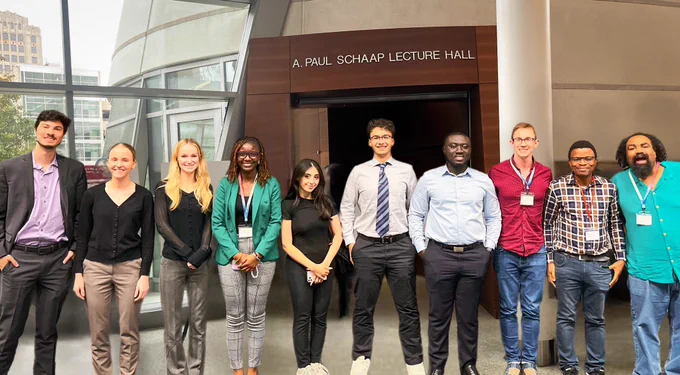 10 members of the Fehl Lab in the Chemistry atrium