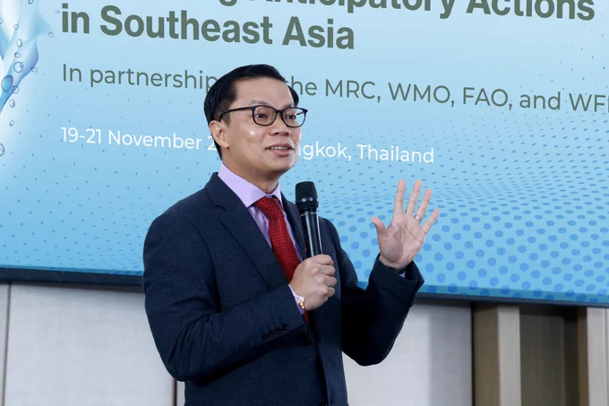 Dr. Anoulak Kittikhoun, CEO of the Mekong River Commission, who reflected on this decade of collaboration with USAID and ADPC.