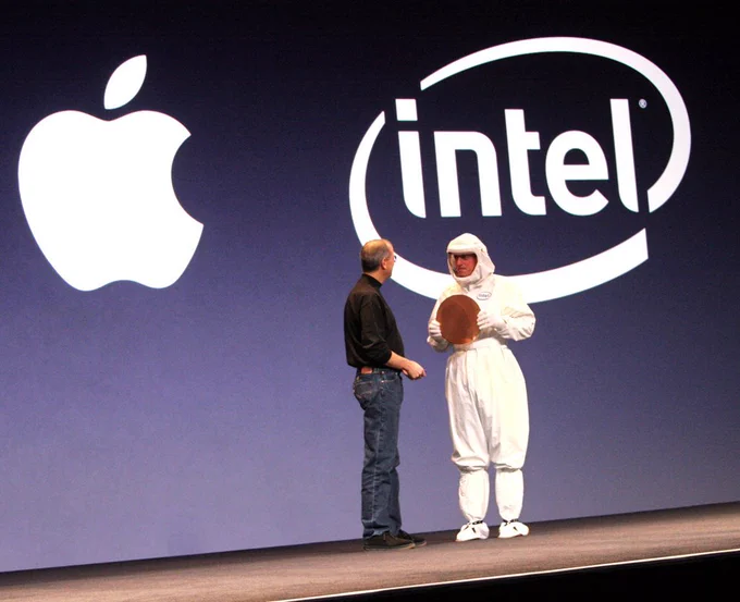 Steve Jobs and Intel CEO Paul Otellini on stage at Macworld 2006.