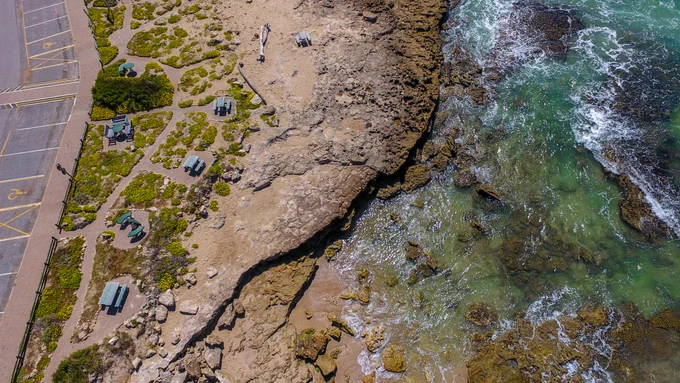 The marvellous town of Witsand is the Whale Nursery of South Africa, and home to the majestic Breede River and is a popular Kitesurfing destination. 