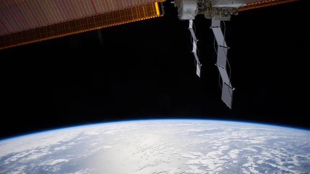 Photo from Nasa, by R. Wiseman aboard the ISS