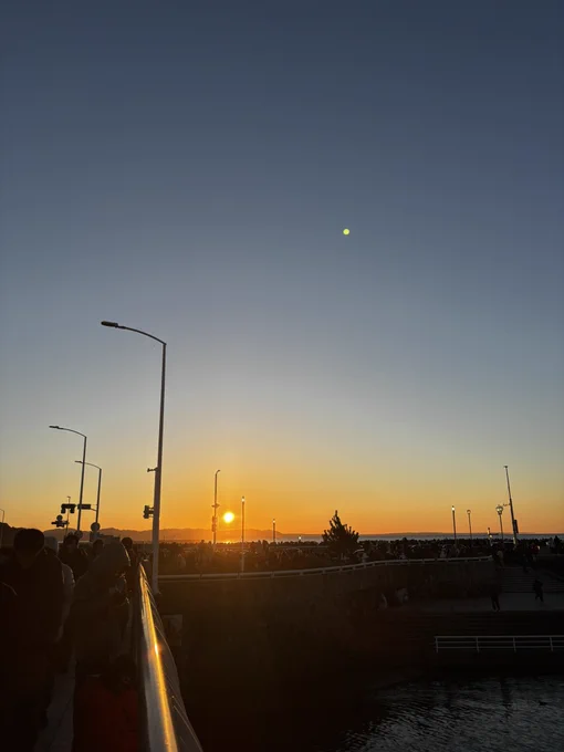 元旦は友達と江ノ島に初日の出を見に行きました♡🌅