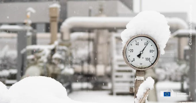 Photo of gas meter in the snow. 
