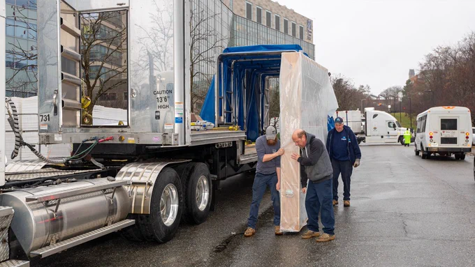 Robert C. Hinckley’s painting The First Operation Under Ether coming off the delivery truck