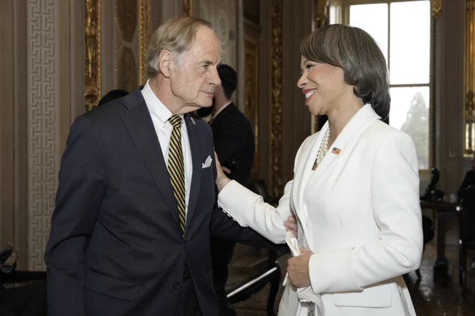 Sen. Lisa Blunt Rochester in conversation with Sen. Tom Carper