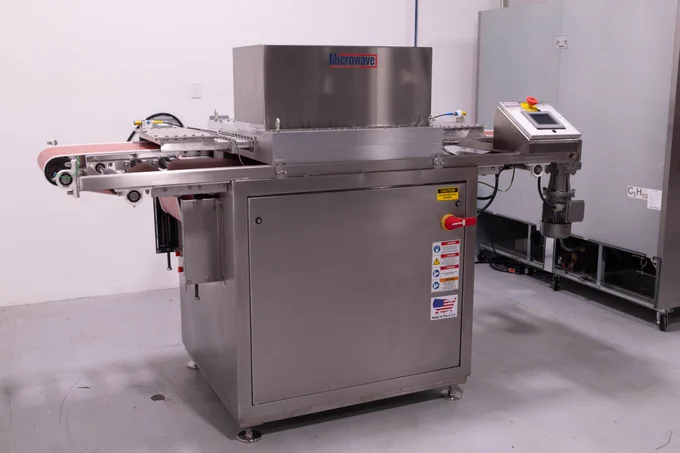 Microwave Techniques - Ridged Waveguide Applicator - Microwave System @ 2450 MHz