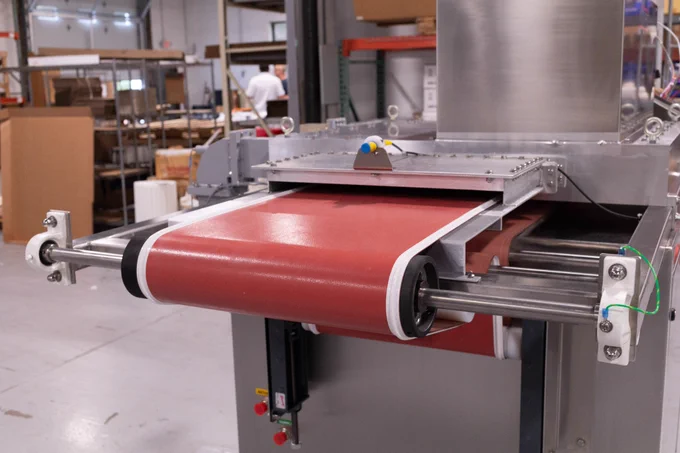 Microwave Techniques - Ridged Waveguide Applicator - Microwave System @ 2450 MHz