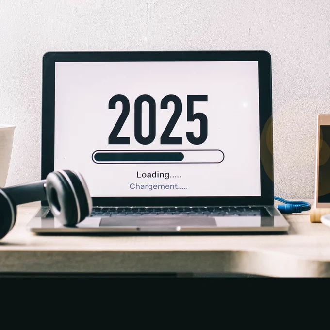 2025 Loading...